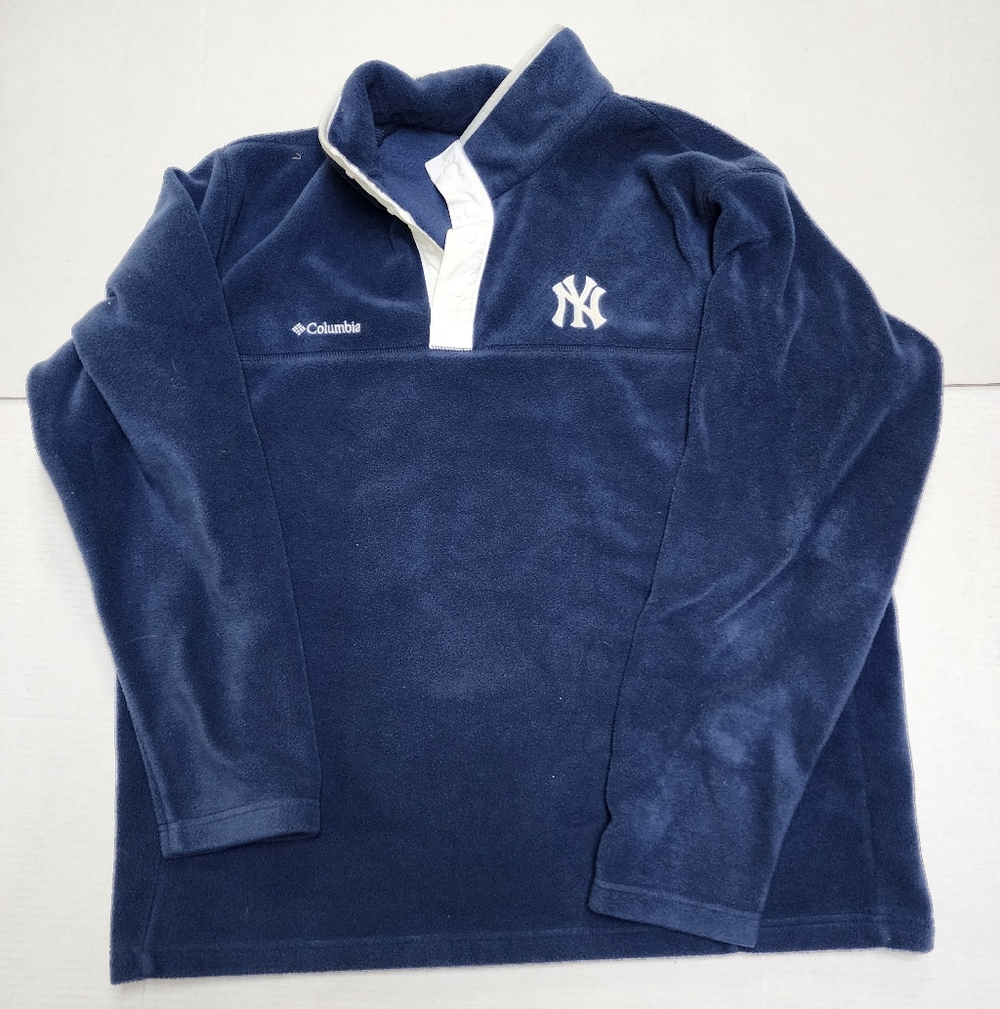 Columbia Sportswear Company Men's Size XL New York Yankee Snap Fleece Pullover